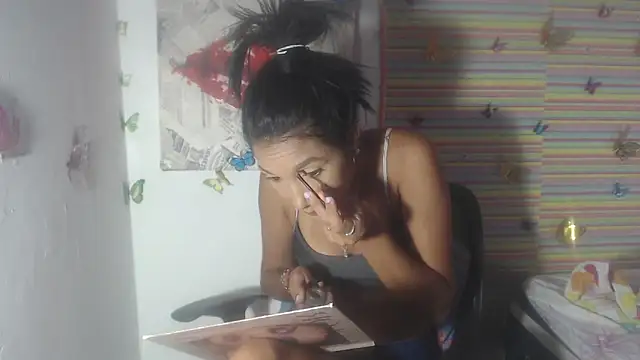 KamileLatinasexy online show from 02/28/25, 09:23