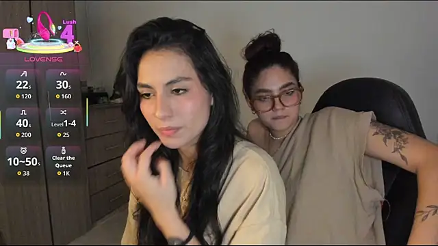 Dahian-peach online show from 11/12/25, 05:33