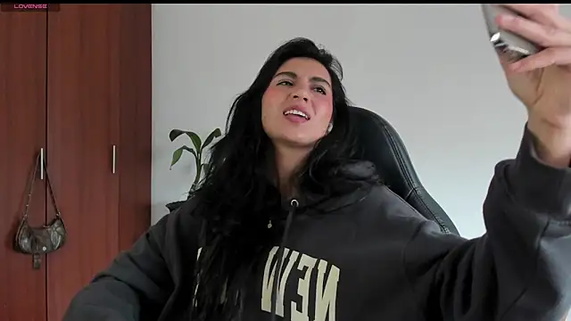 Dahian-peach online show from 04/15/26, 07:58