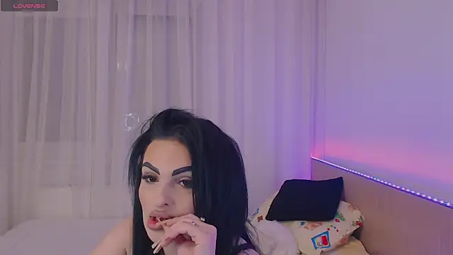 jesselines  online show from 05/17/26, 04:07