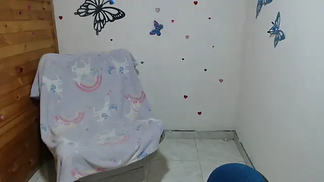 Snapshot of lilisa777 chatting on 06/11/26, 01:05 lilisa777 online show from 06/11/26, 01:05