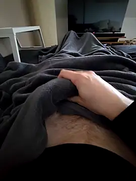 Snapshot of HannesDicks chatting on 02/28/25, 11:14 HannesDicks online show from 02/28/25, 11:14