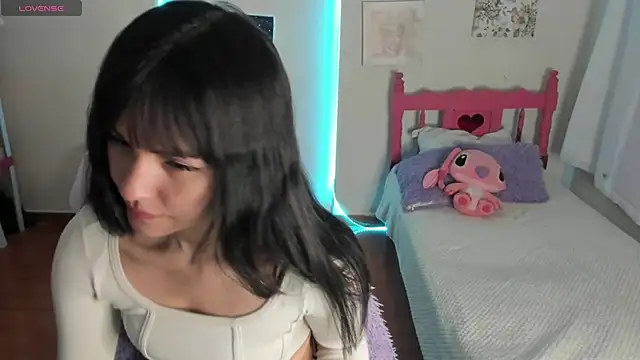 Snapshot of cute_roxy chatting on 01/20/25, 12:25 cute roxy online show from 01/20/25, 12:25