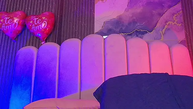 Snapshot of hot_dione chatting on 02/20/26, 07:16 hot dione online show from 02/20/26, 07:16