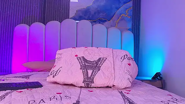 hot dione online show from 03/24/26, 07:14