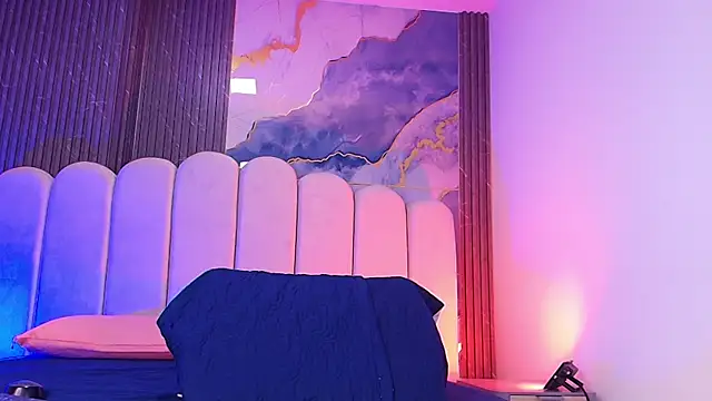 hot dione online show from 04/09/26, 07:20