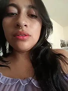 LisaHadwin online show from 06/18/26, 07:52