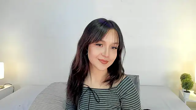 Snapshot of isa_molly chatting on 02/11/25, 09:46 isa molly online show from 02/11/25, 09:46