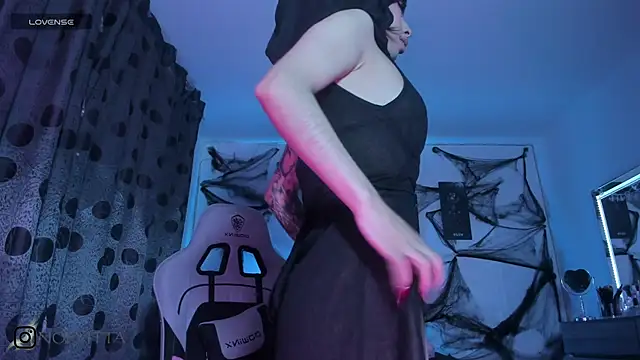 satanbabee online show from 10/25/25, 12:21