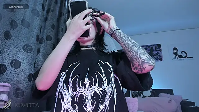 satanbabee online show from 12/17/25, 10:37