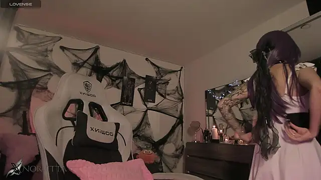 satanbabee online show from 10/12/25, 10:55