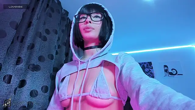 satanbabee online show from 11/27/25, 12:33