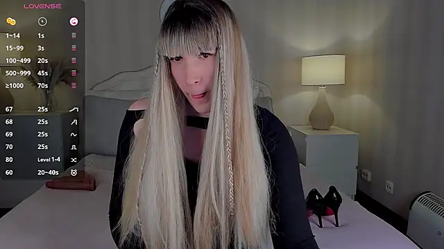 Snapshot of valeriasecret chatting on 02/24/25, 08:17 valeriasecret online show from 02/24/25, 08:17