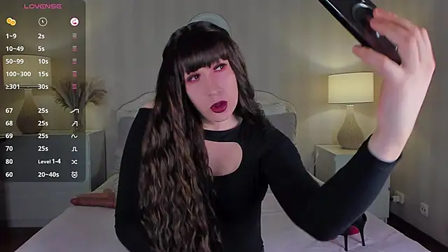 Snapshot of valeriasecret chatting on 03/02/25, 05:01 valeriasecret online show from 03/02/25, 05:01
