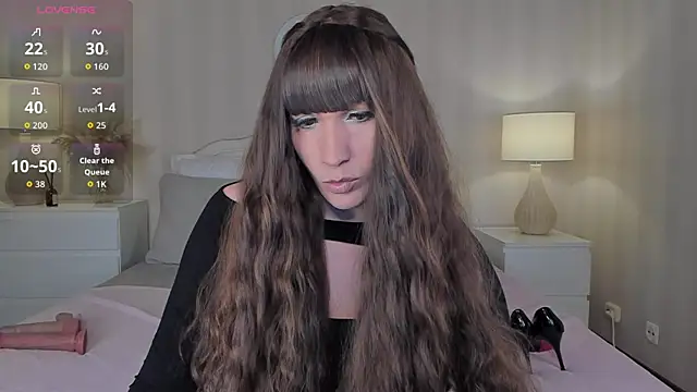Snapshot of valeriasecret chatting on 10/14/25, 12:17 valeriasecret online show from 10/14/25, 12:17
