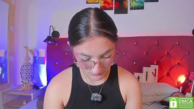 Snapshot of Ruth_harvey_ chatting on 05/12/26, 01:50 Ruth harvey online show from 05/12/26, 01:50