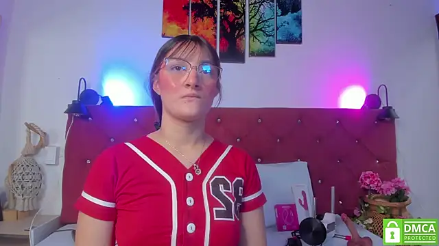 Ruth harvey  online show from 11/28/25, 01:33