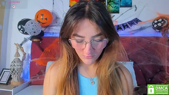 Ruth harvey  online show from 10/24/25, 01:43