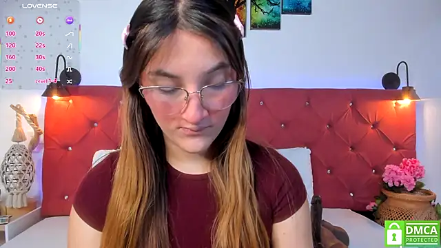 Ruth harvey  online show from 11/12/25, 01:37