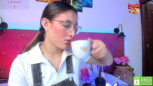 Ruth harvey  online show from 12/17/25, 01:27