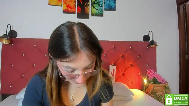 Snapshot of Ruth_harvey_ chatting on 02/25/26, 01:55 Ruth harvey online show from 02/25/26, 01:55