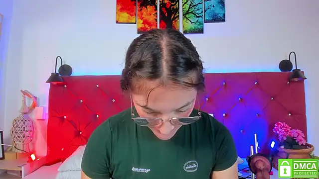 Snapshot of Ruth_harvey_ chatting on 02/01/26, 02:04 Ruth harvey online show from 02/01/26, 02:04