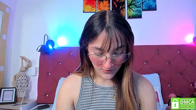 Ruth harvey  online show from 11/21/25, 02:27