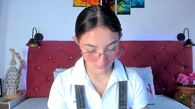 Ruth harvey  online show from 11/01/25, 02:00