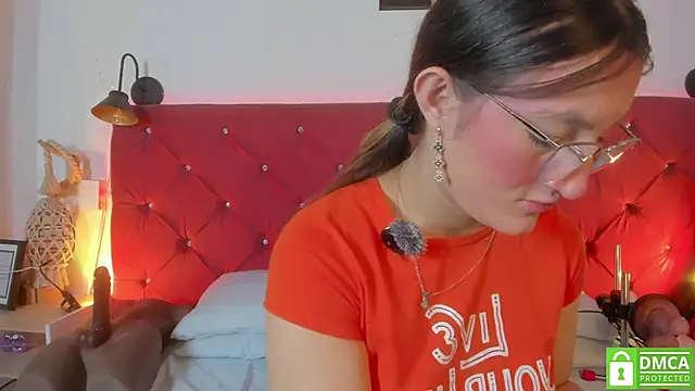 Ruth harvey  online show from 03/30/26, 01:56