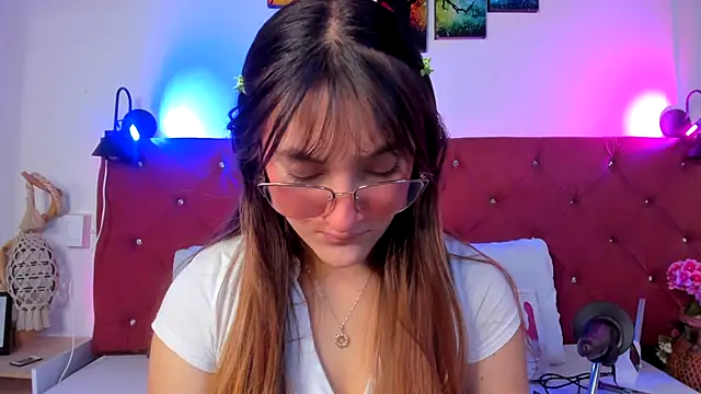 Ruth harvey  online show from 11/20/25, 01:45