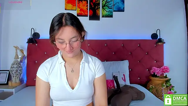 Snapshot of Ruth_harvey_ chatting on 10/17/25, 01:46 Ruth harvey online show from 10/17/25, 01:46
