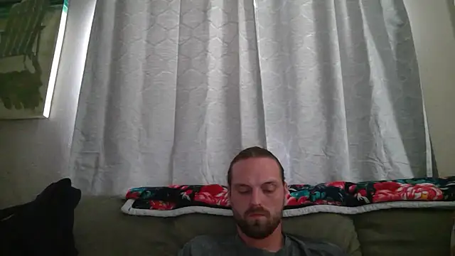 Snapshot of VitaminmanFL chatting on 10/11/25, 01:34 VitaminmanFL online show from 10/11/25, 01:34
