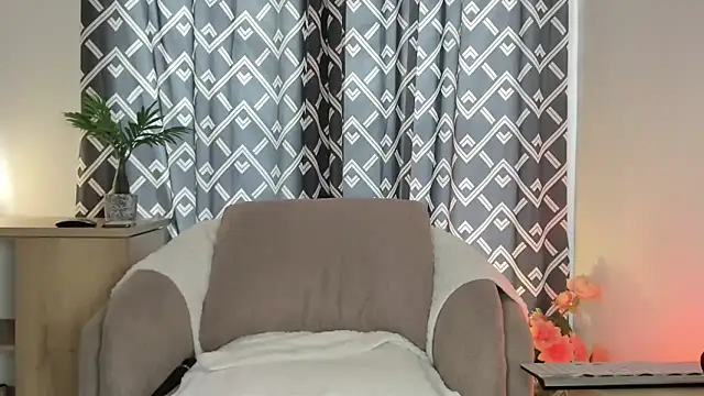 alyjonesoficiall online show from 04/05/26, 04:24