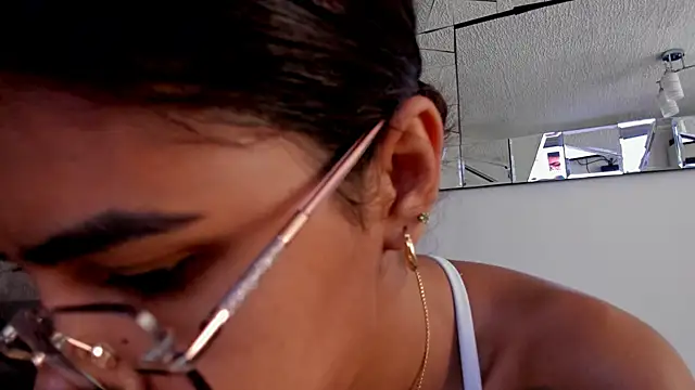 karlina charlotte1 online show from 02/24/25, 01:42