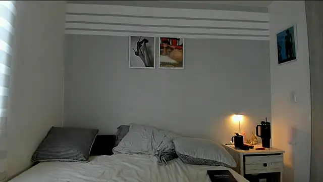 karlina charlotte1 online show from 06/25/26, 11:15