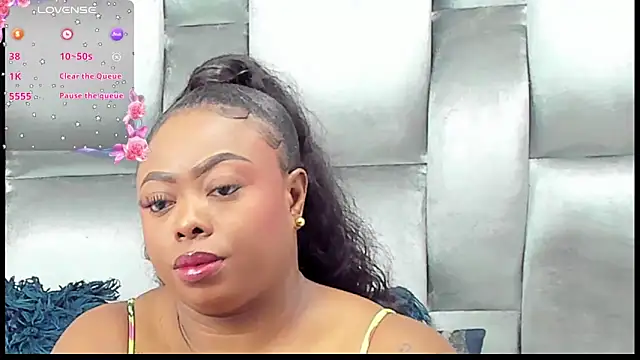 CamilaBenitez online show from 05/01/26, 02:44