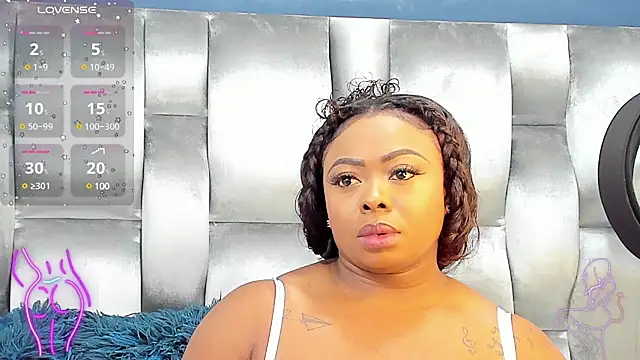 CamilaBenitez online show from 03/01/25, 10:10