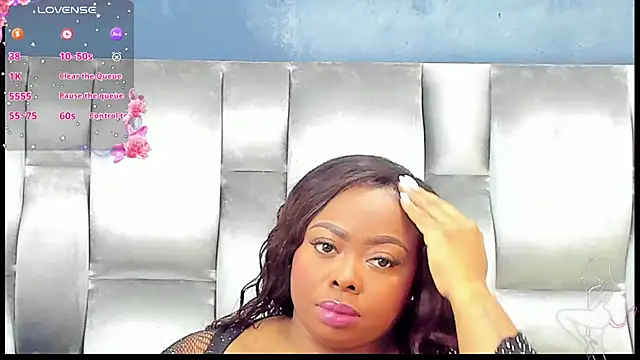 CamilaBenitez online show from 10/25/25, 07:36