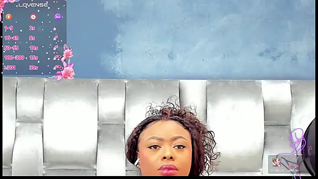 CamilaBenitez online show from 10/15/25, 07:22