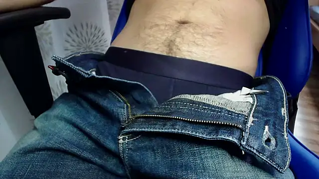 Jonnyyy18teen online show from 10/05/25, 11:45