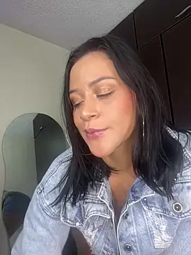 AvaAngel69 online show from 05/03/26, 02:38
