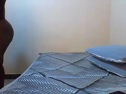 Snapshot of princess-cutie12 chatting on 03/04/26, 10:12 princess-cutie12 online show from 03/04/26, 10:12