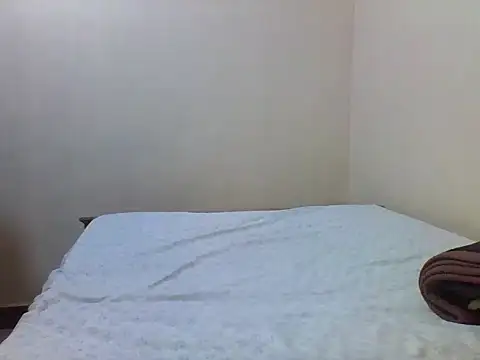 princess-cutie12 online show from 05/18/26, 08:35