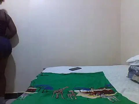 Snapshot of princess-cutie12 chatting on 02/01/26, 10:13 princess-cutie12 online show from 02/01/26, 10:13