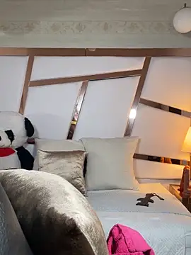 lizzy jooss online show from 02/01/26, 09:57