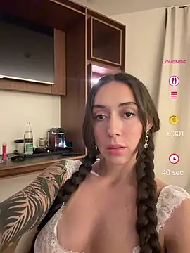 emiliasommer online show from 05/28/26, 10:48
