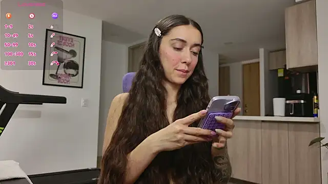 emiliasommer online show from 04/07/26, 12:18