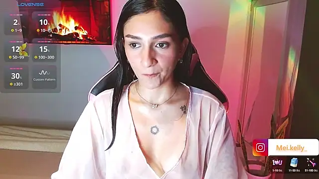 Snapshot of Mei_Kelly chatting on 09/22/25, 01:22 Mei Kelly online show from 09/22/25, 01:22