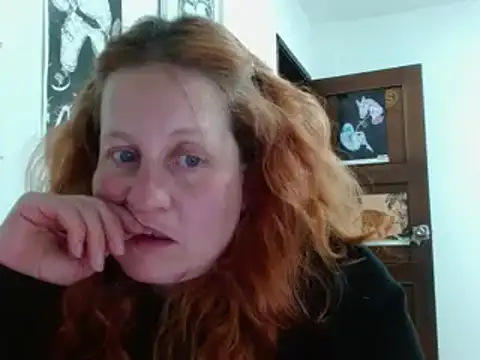 Snapshot of ViioletaMora chatting on 03/04/26, 03:25 ViioletaMora online show from 03/04/26, 03:25