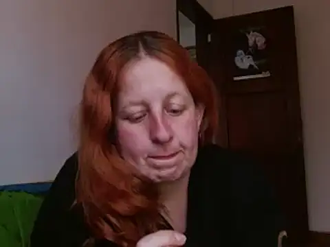 ViioletaMora online show from 11/04/25, 08:56